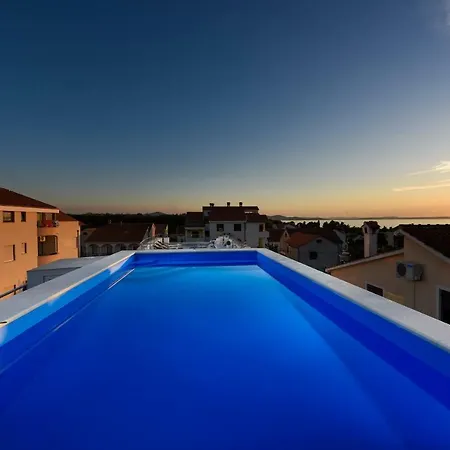 Apartman Perla *